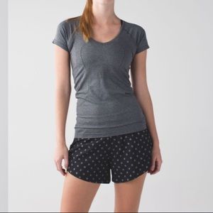 Lululemon Go The Distance Reversible Shorts- Sz 12